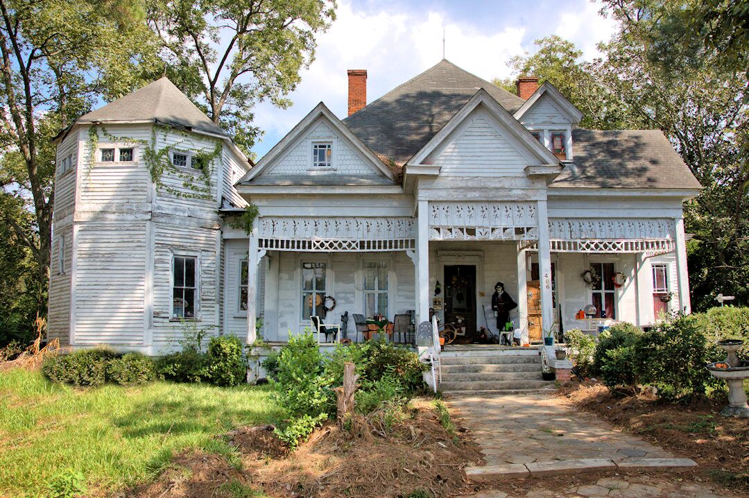 Harrison-Lark-Alley-Jones House, 1830s & 1896, Dawson | Vanishing Georgia:  Photographs by Brian Brown