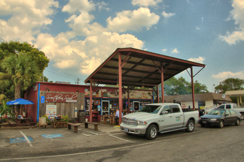 Southern Soul Barbeque, St. Simons Island | Vanishing Georgia ...