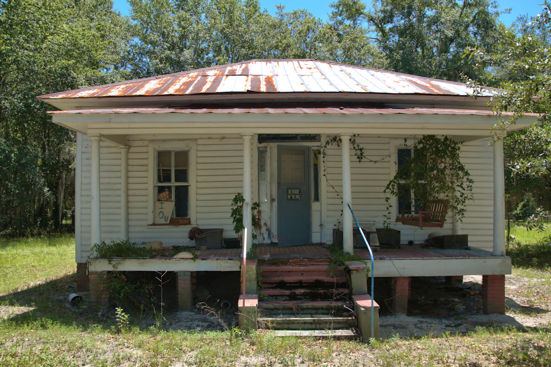 HipRoof Cottage, Walthourville Vanishing Photographs by